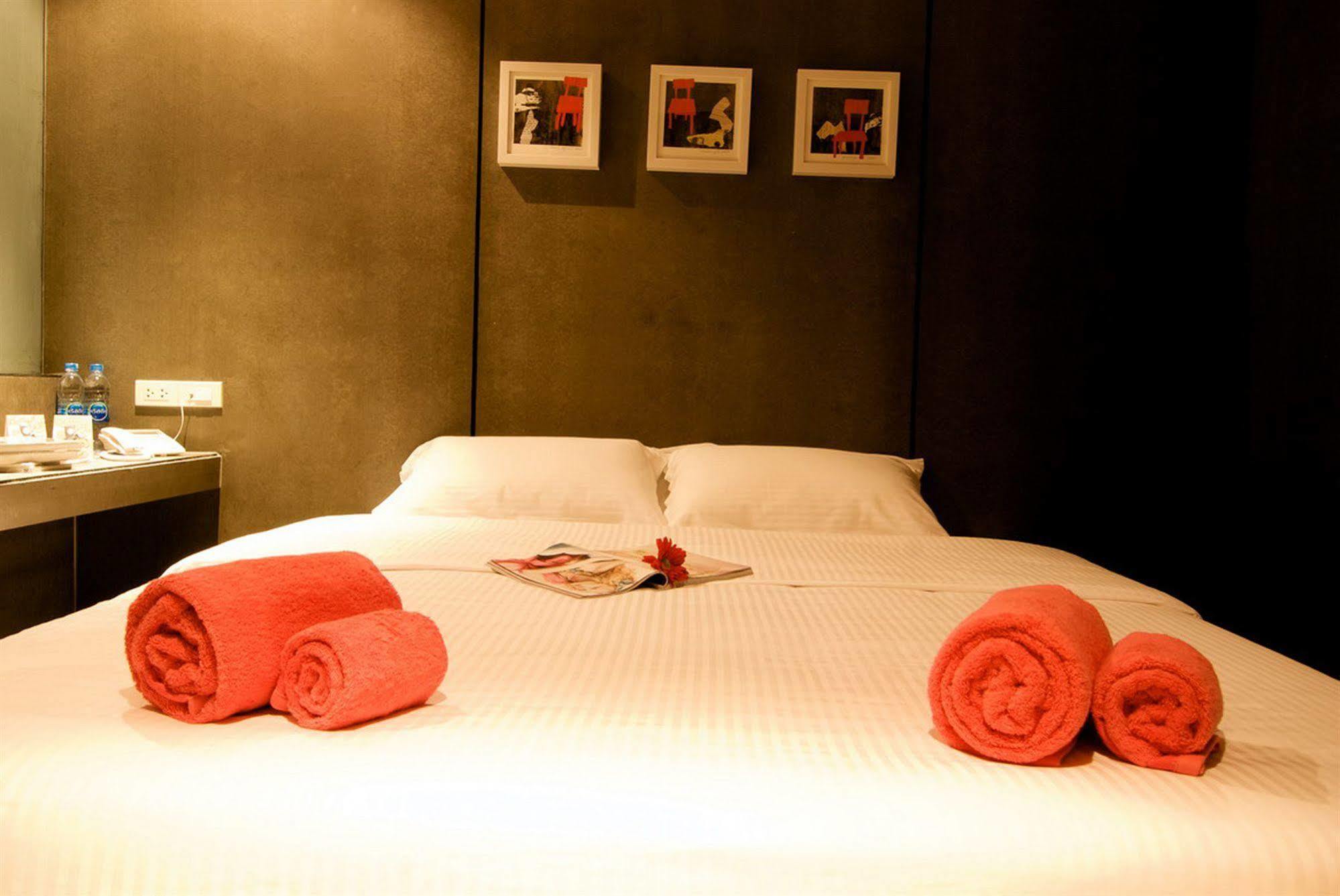 Justbeds Hotel Bangkok Ngoại thất bức ảnh